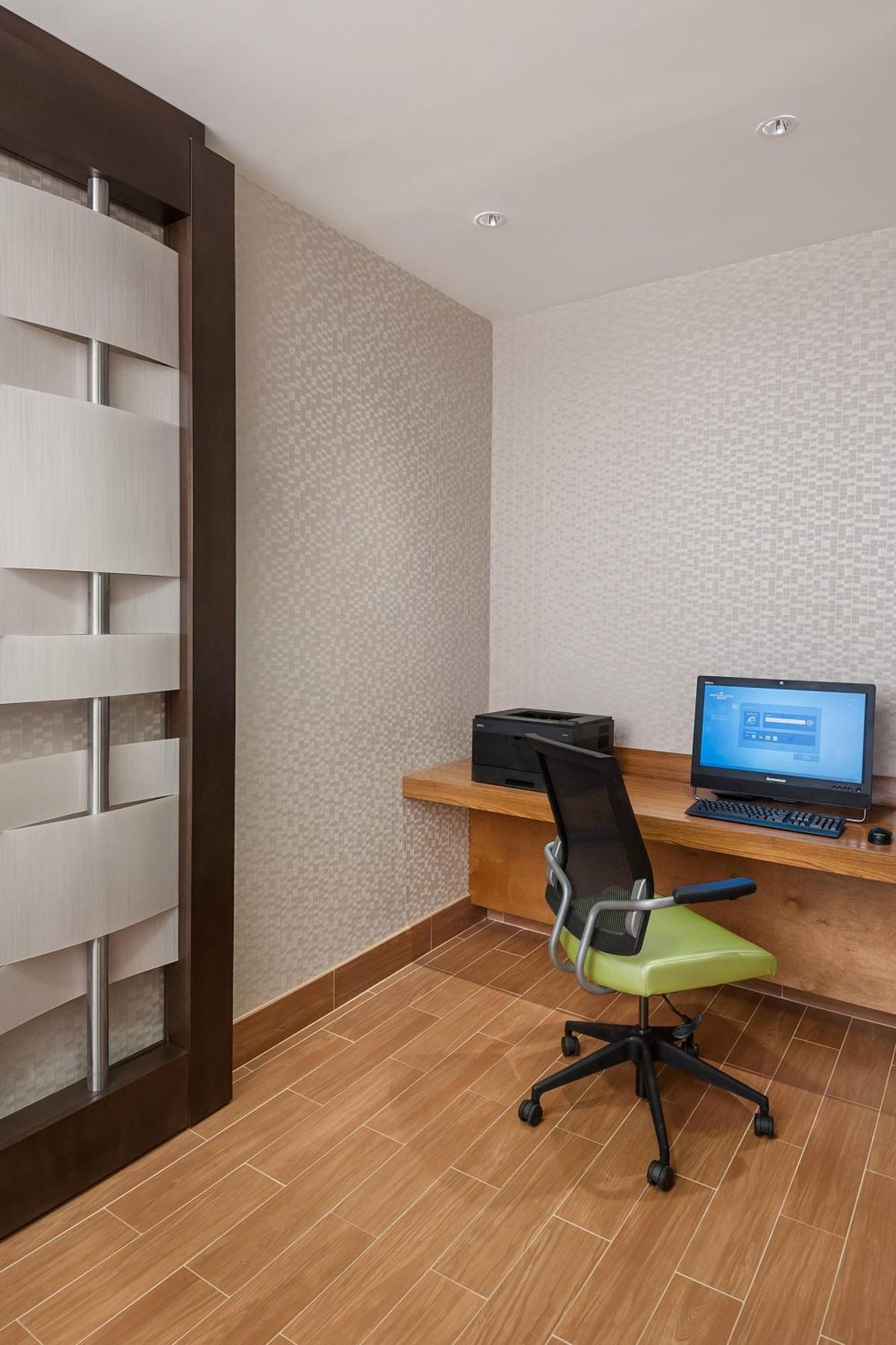 Springhill Suites By Marriott Baton Rouge South Екстериор снимка