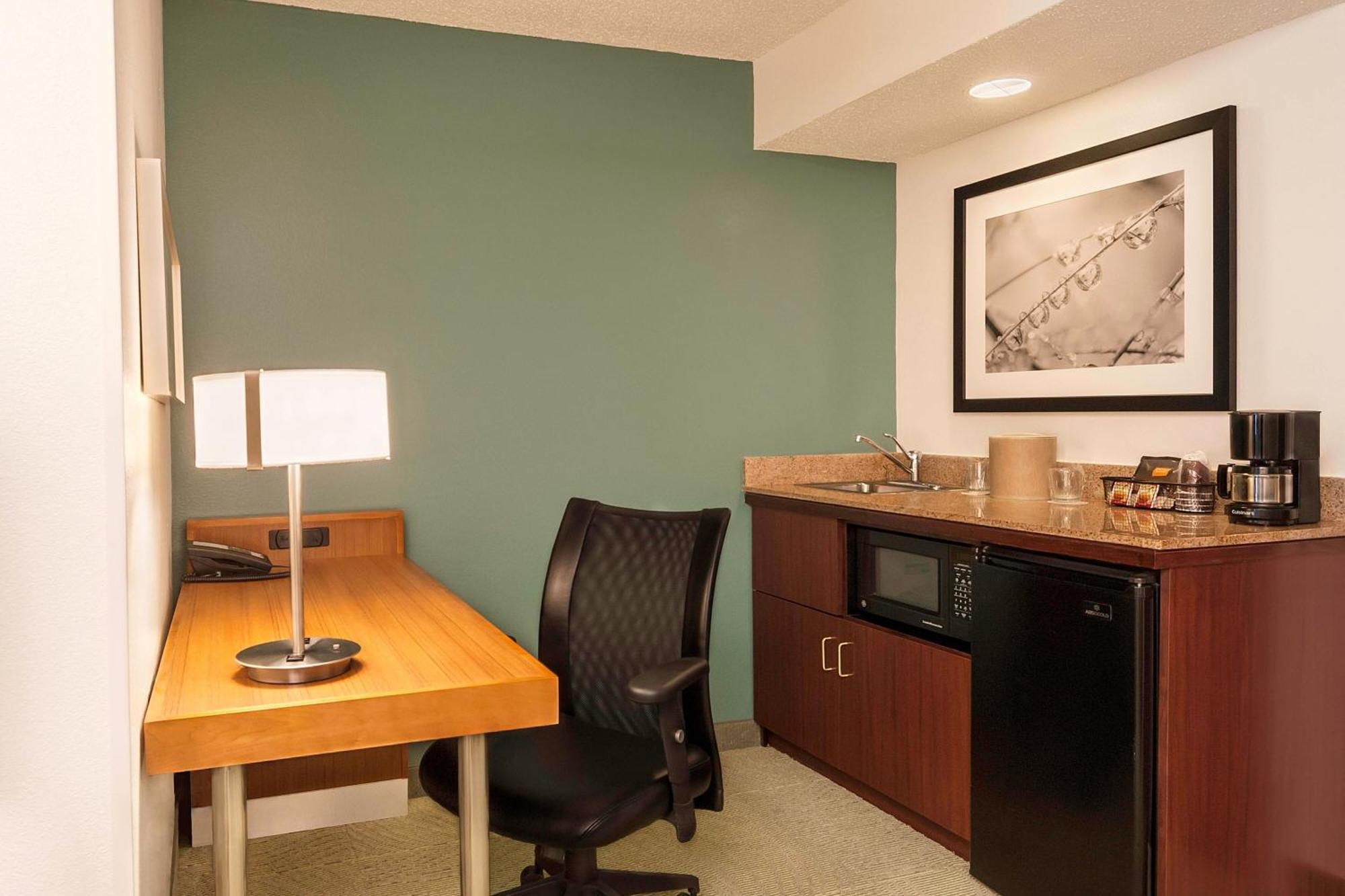Springhill Suites By Marriott Baton Rouge South Екстериор снимка